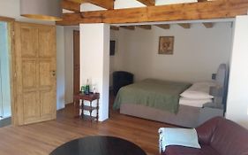 Stodola-soukromý apartmán pro dva s venkovní vířivkou